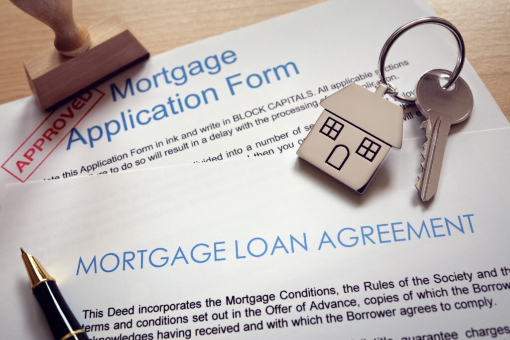 Accord de prêt hypothécaire et clé de la maison